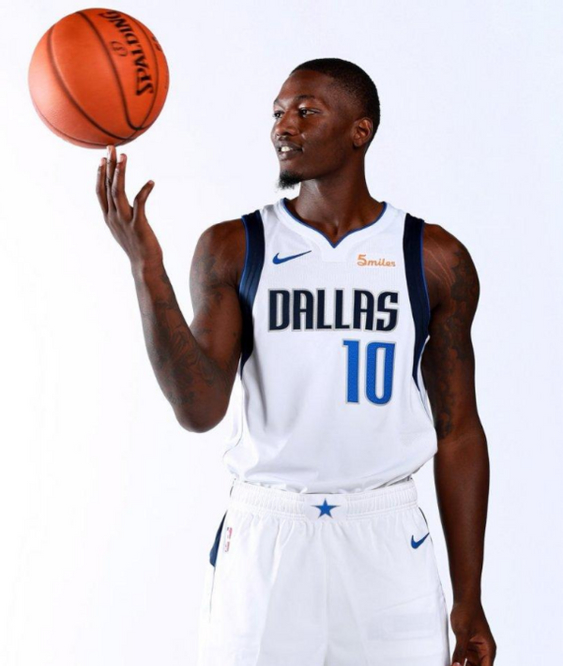 Doinb新星领先优势明显表现突出,独行侠前途光明!的简单介绍 Doinb新星领先优势明显表现突出,独行侠前途光明!的简单介绍