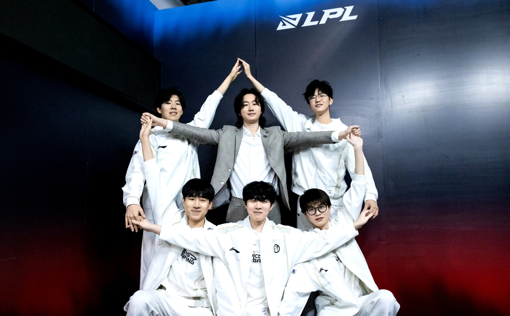 关于Rookie新星比赛规则变更表现突出,SKT前途光明!的信息 关于Rookie新星比赛规则变更表现突出,SKT前途光明!的信息